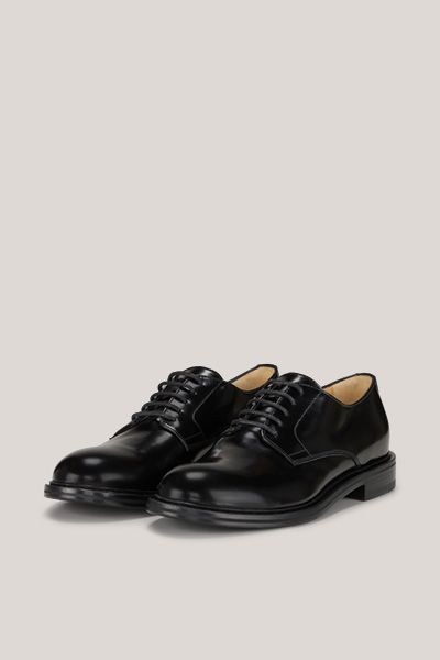 Geschnürte Derby-Schuhe aus poliertem Leder