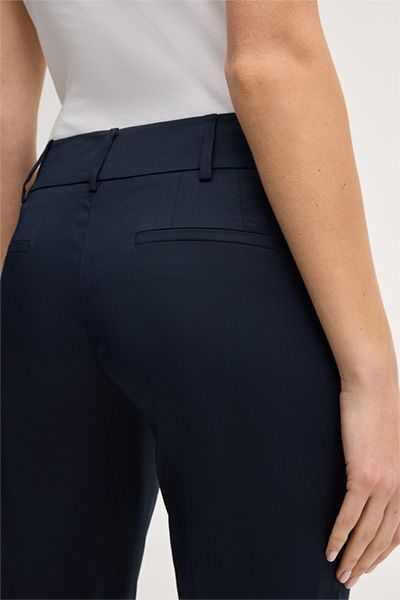 Klassische Stretch-Stoffhose mit Umschlag