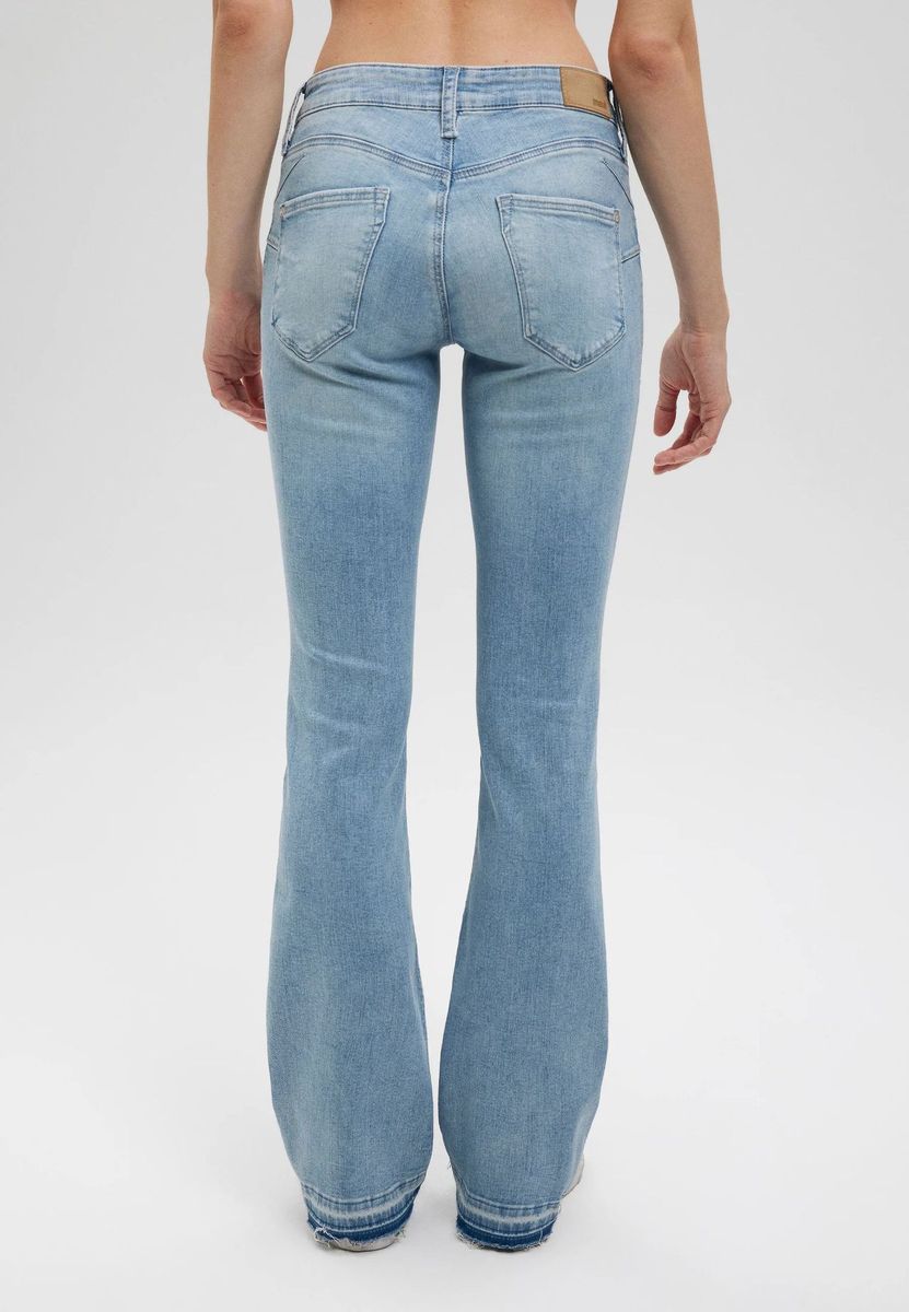 Slim Fit Jeans mit ausgestelltem Bein