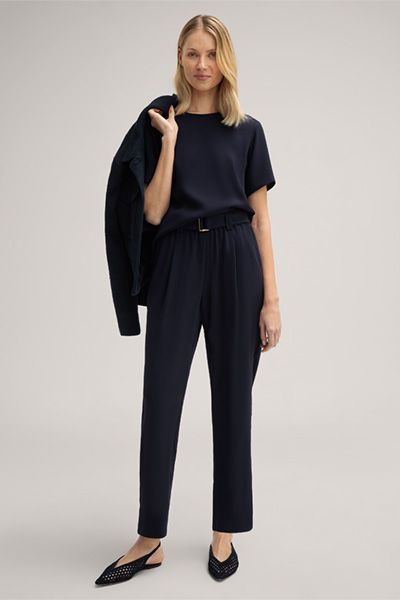 Minimalistische Kurzarm-Crepe-Bluse