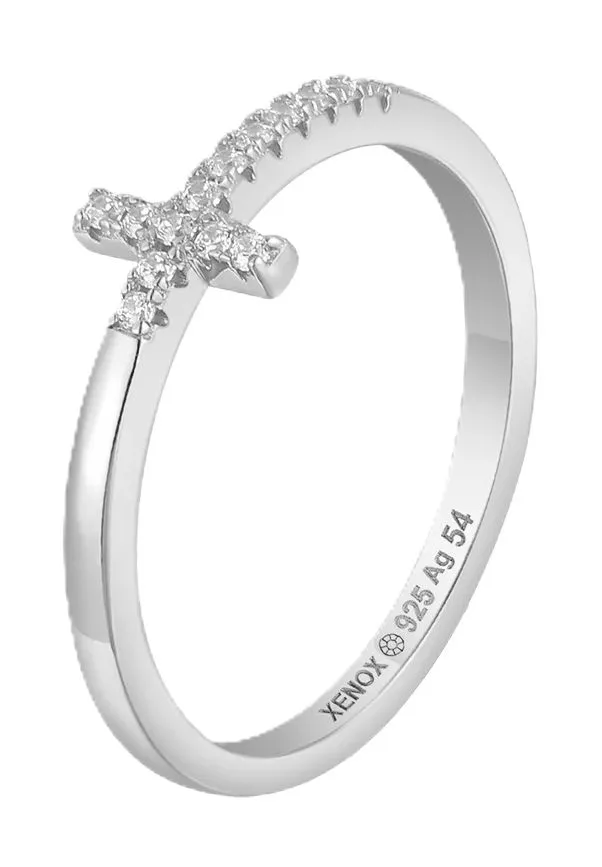 Funkelnder Ring mit Zirkonia-Cluster