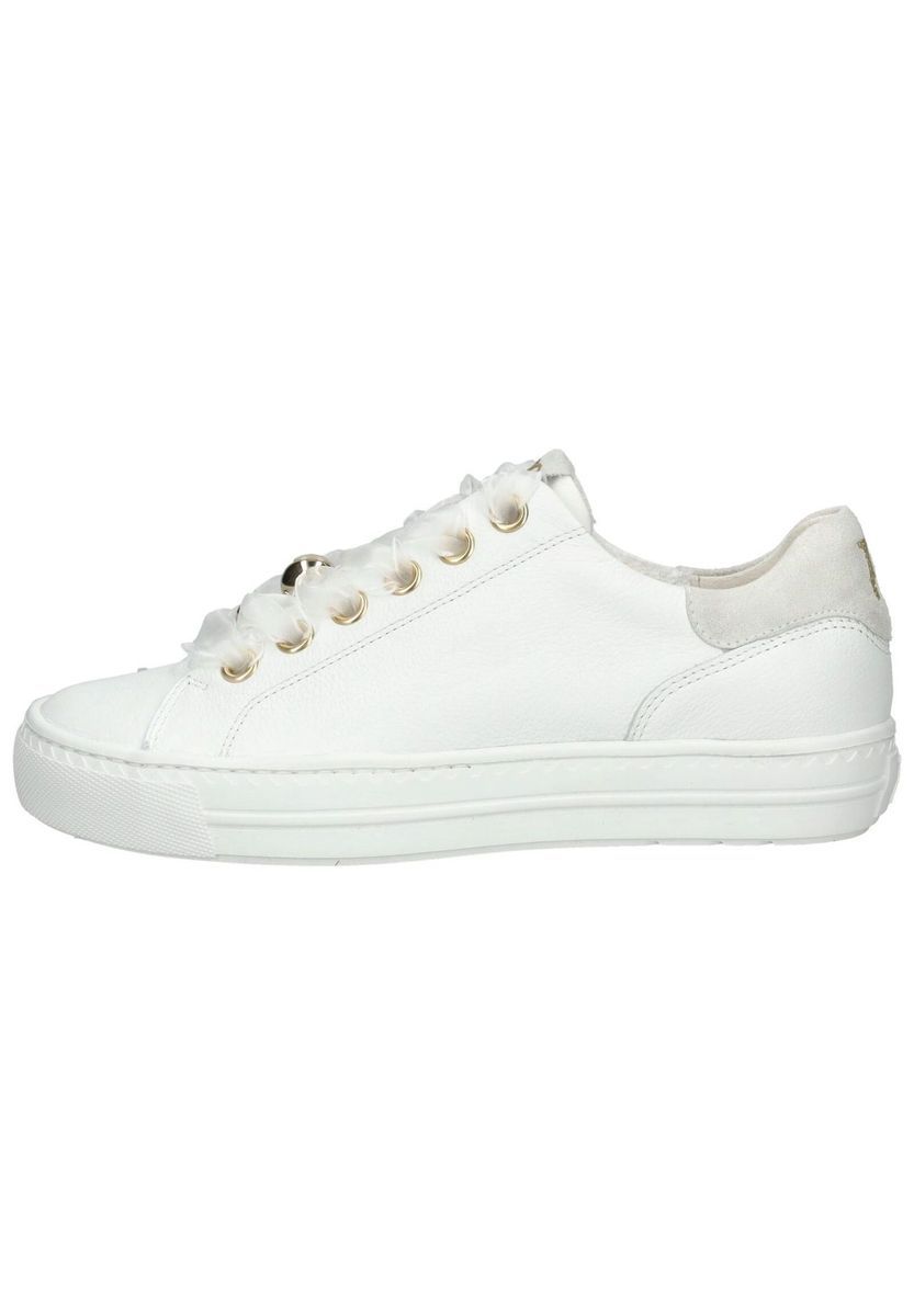 Feminine Ledersneaker mit Satinschnürsenkeln