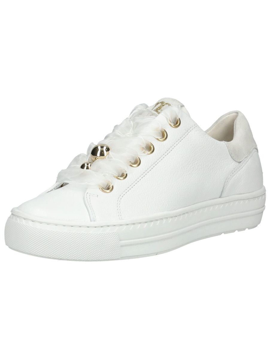 Feminine Ledersneaker mit Satinschnürsenkeln