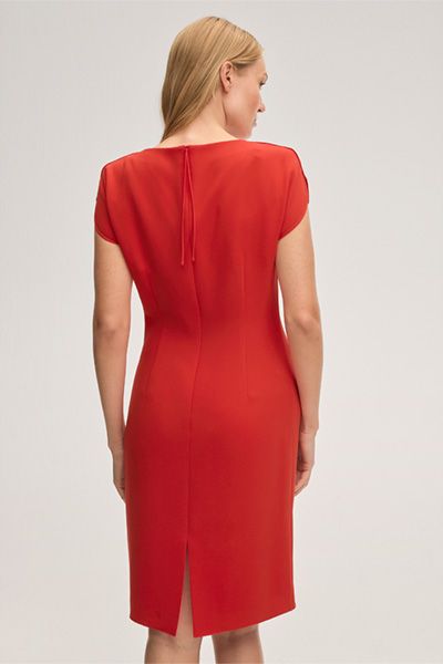 Elegantes Shift-Kleid mit Cap-Ärmeln