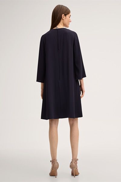Elegantes A-Linien-Kleid aus Crêpe