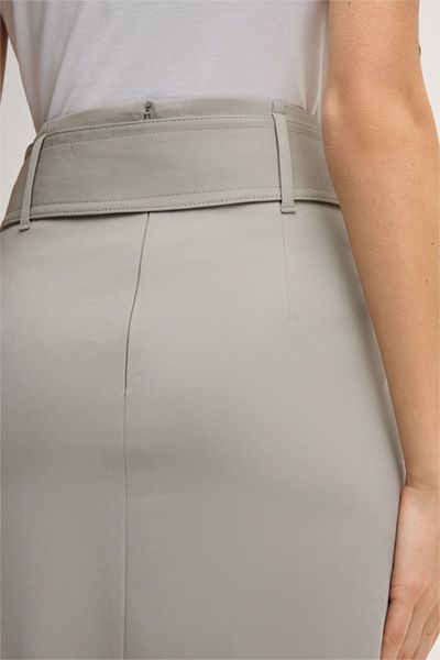 Eleganter Bleistiftrock mit Gürtel