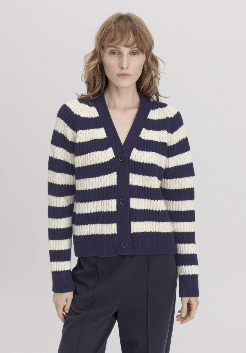 Gestreifte Strickjacke mit V-Ausschnitt