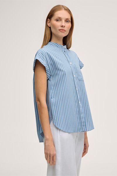 Gestreifte Kurzarm-Bluse mit Stehkragen