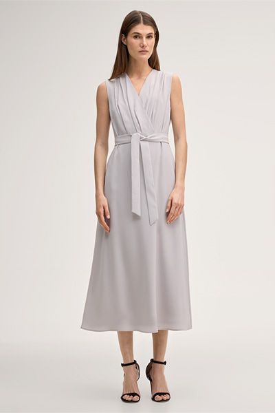 Ärmelloses Midi-Wickelkleid aus Crêpe