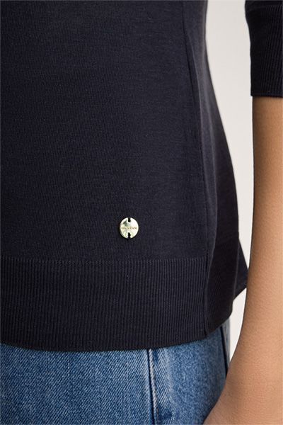 Zeitloses Shirt mit U-Boot-Ausschnitt