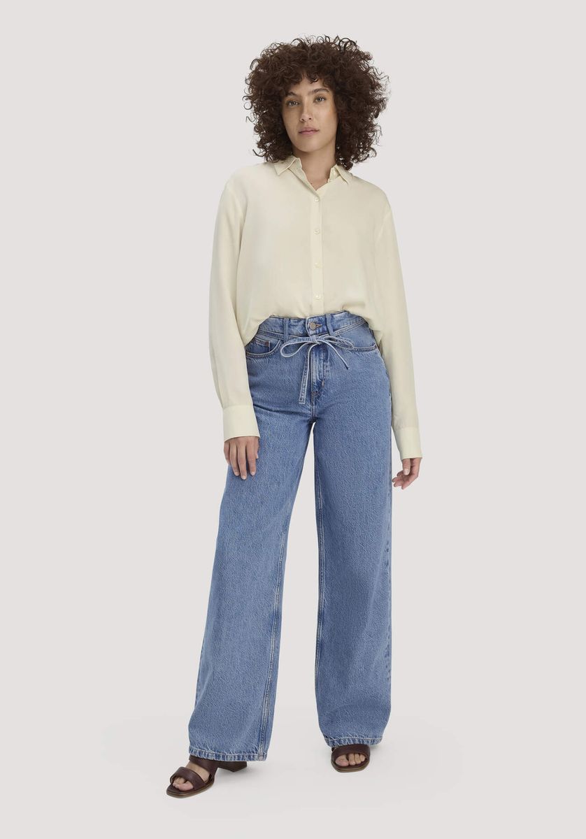 High-Waist Wide-Leg Jeans mit Bindegürtel