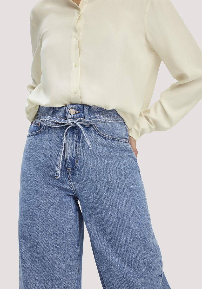 High-Waist Wide-Leg Jeans mit Bindegürtel