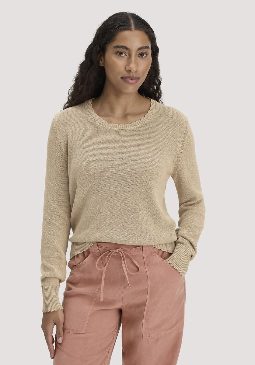 Feinstrickpullover mit Muschelsaum