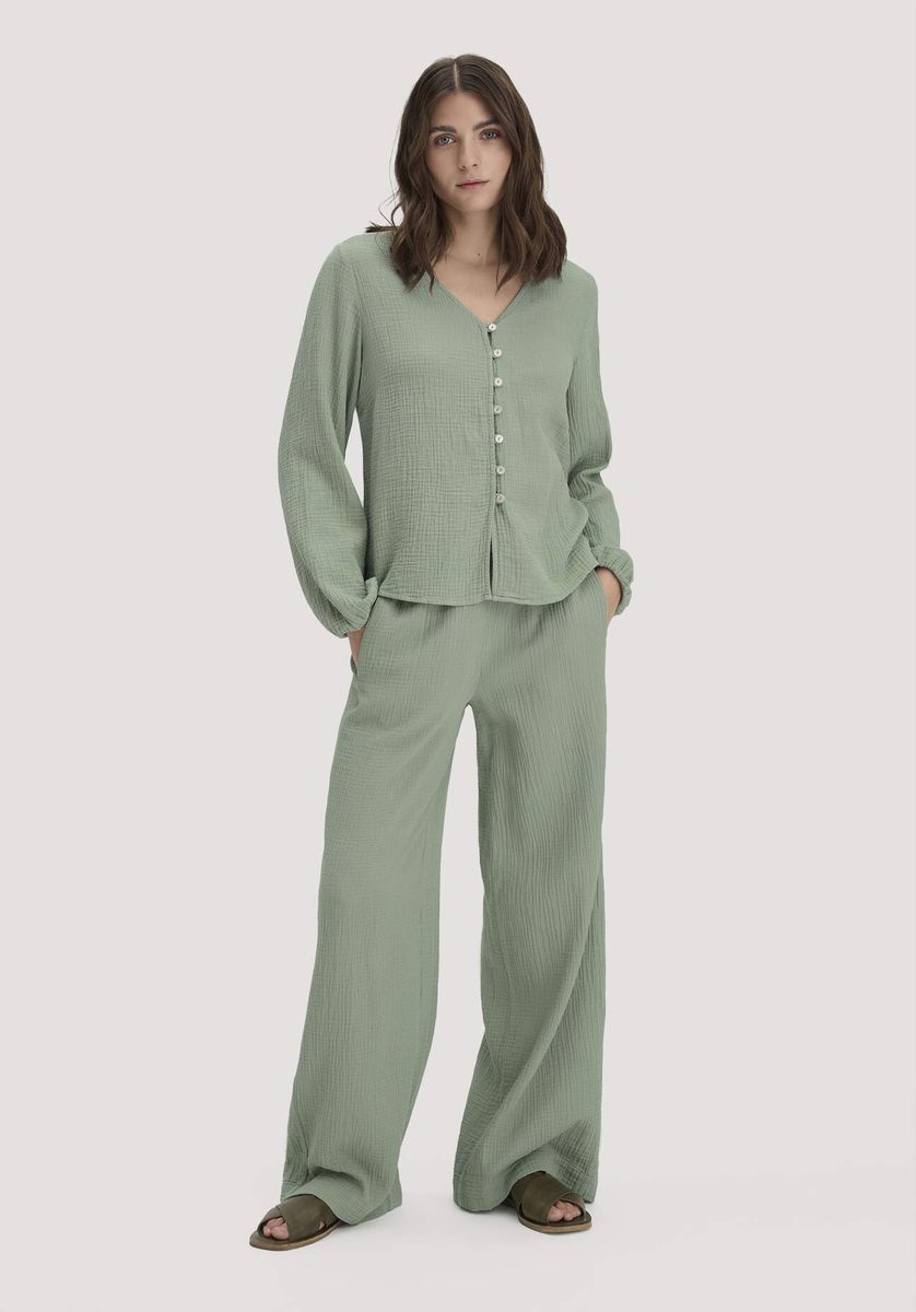 Lockere Musselin-Bluse mit Knopfleiste