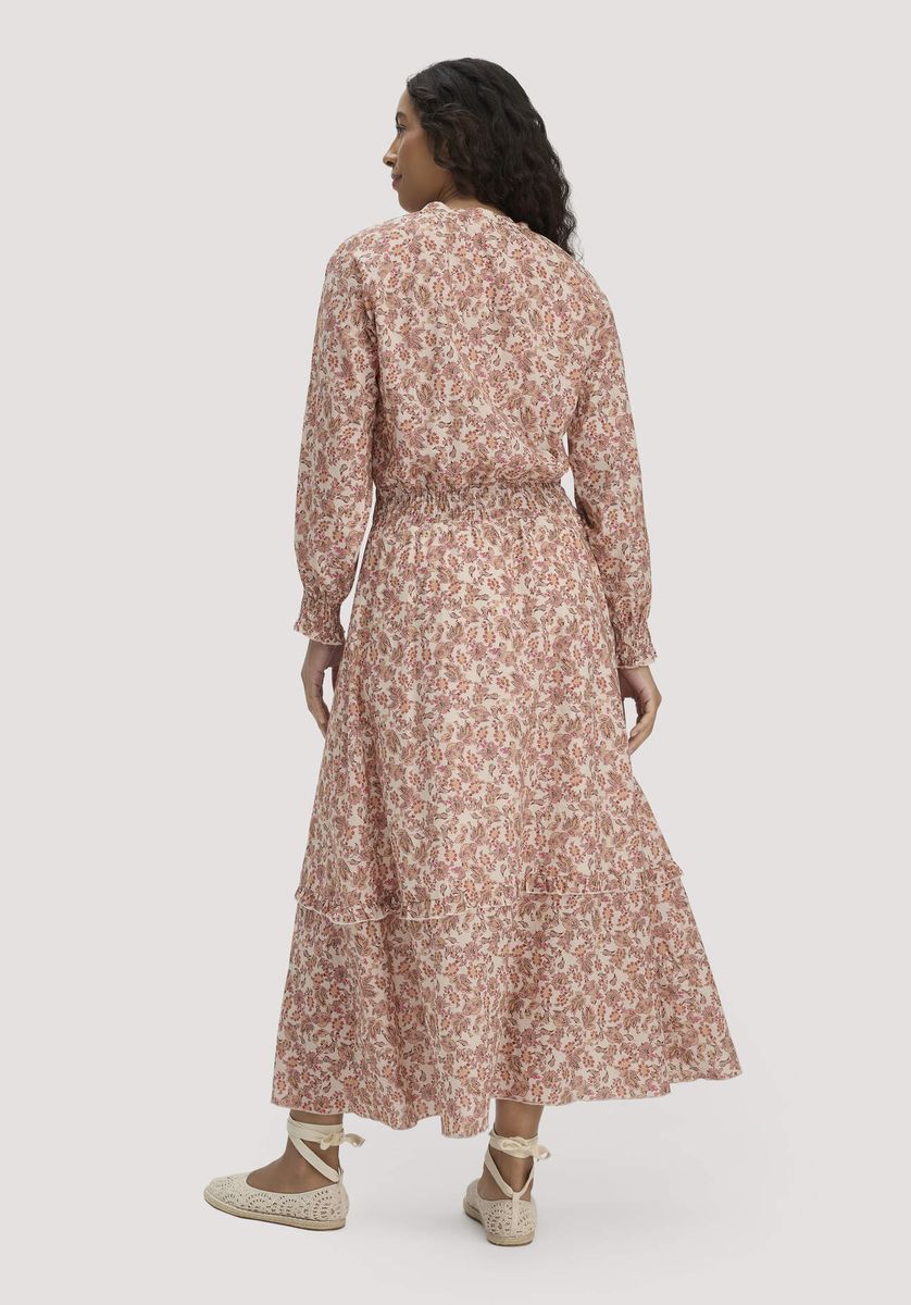 Maxikleid mit Blumenprint und Stufen