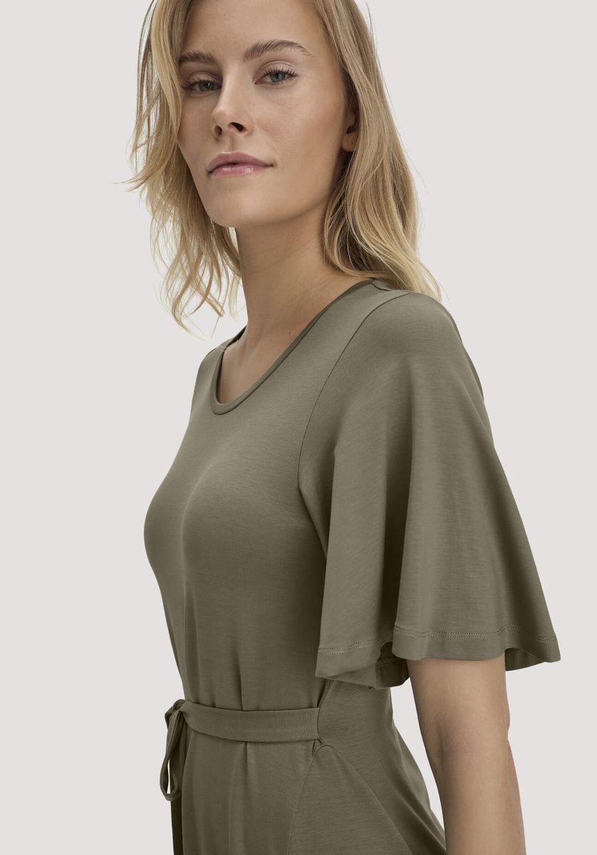 Elegantes Jersey-Midikleid mit Gürtel