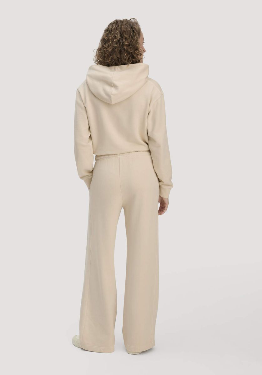 Relaxte Sweathose mit weitem Bein