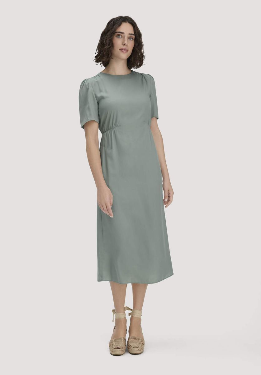Fließendes Lyocell-Midikleid mit Taillenraffung