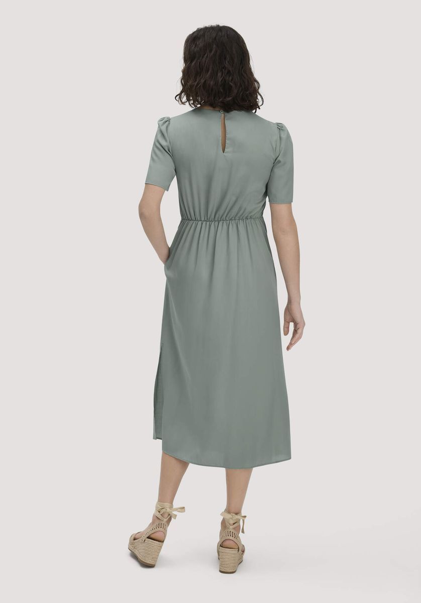 Fließendes Lyocell-Midikleid mit Taillenraffung