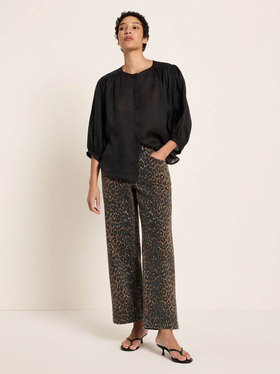Relaxed Jeans mit Leoparden-Print