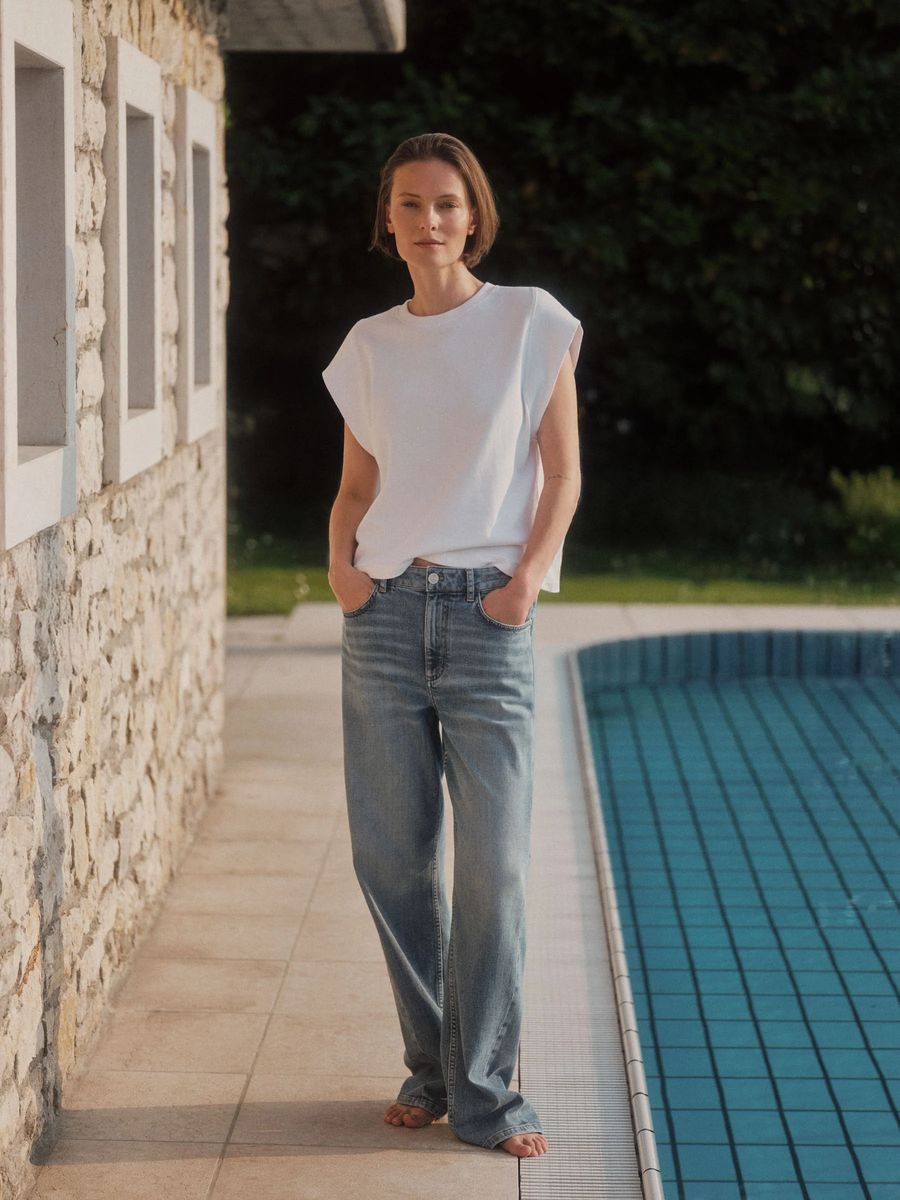 Marlene-Jeans mit weitem Bein