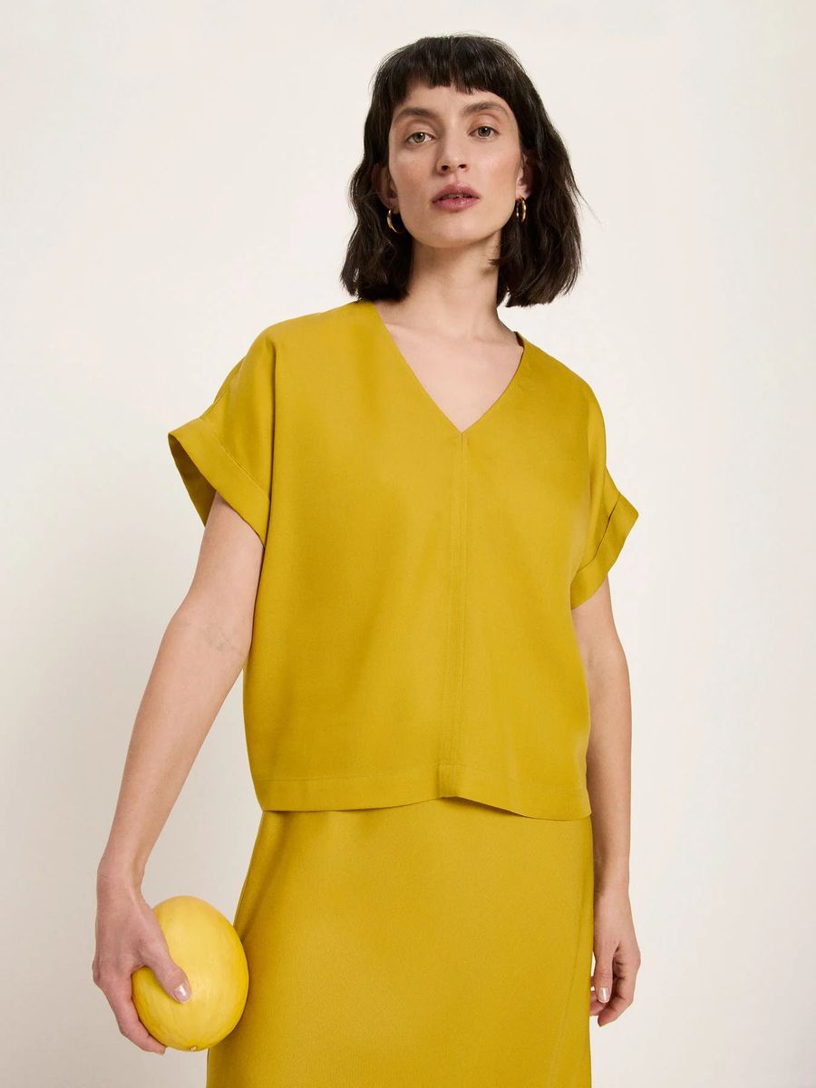 Fließende V-Ausschnitt Tencel-Bluse