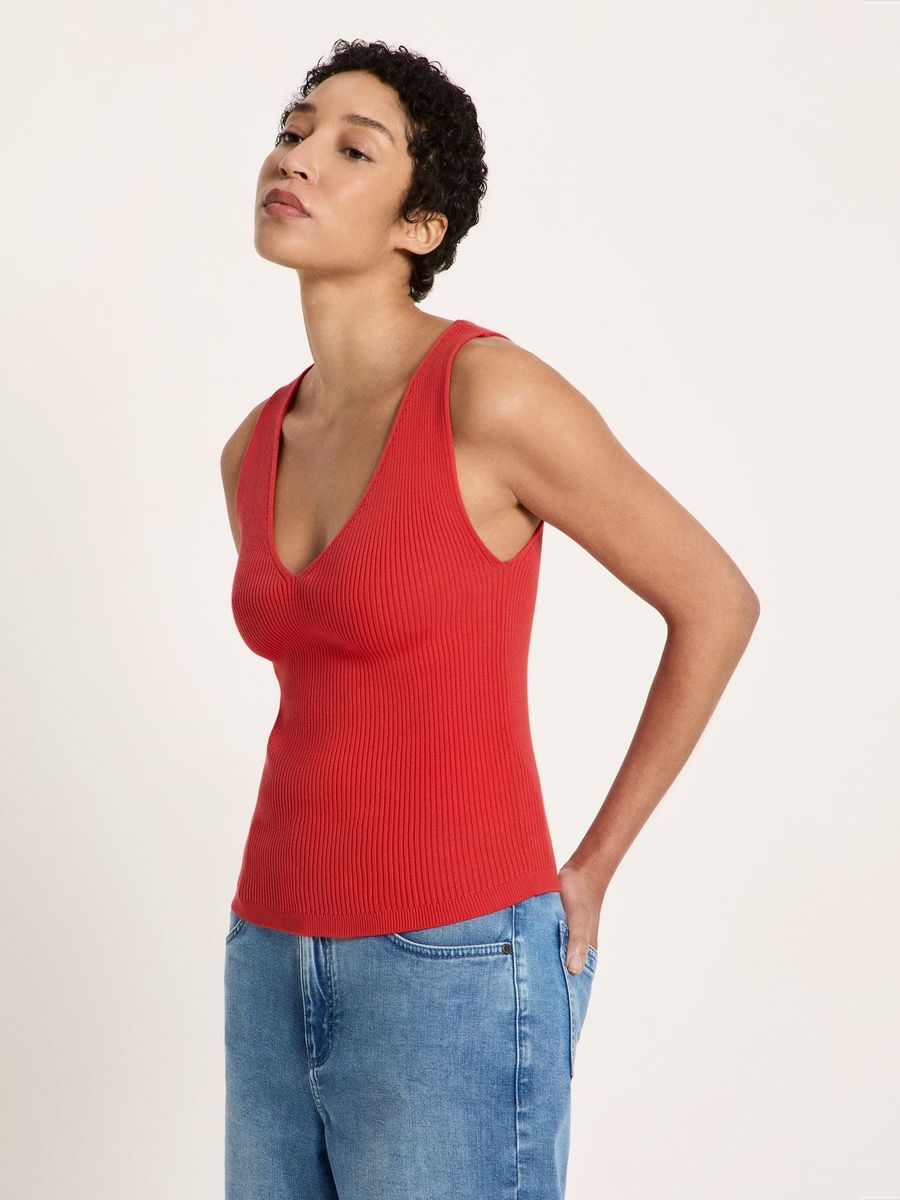 Minimalistisches Rippenstrick-Top mit V-Ausschnitt