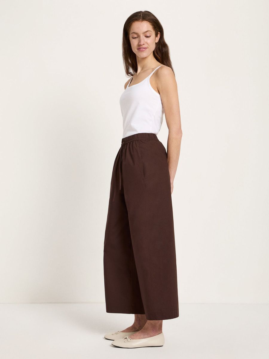 Minimalistische O-Shape Hose aus Bio-Baumwolle