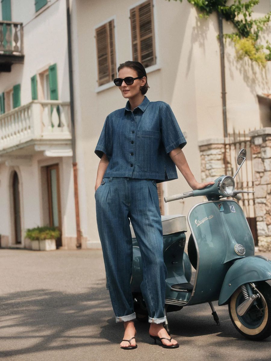 Entspannte High-Waist Bundfalten-Denim