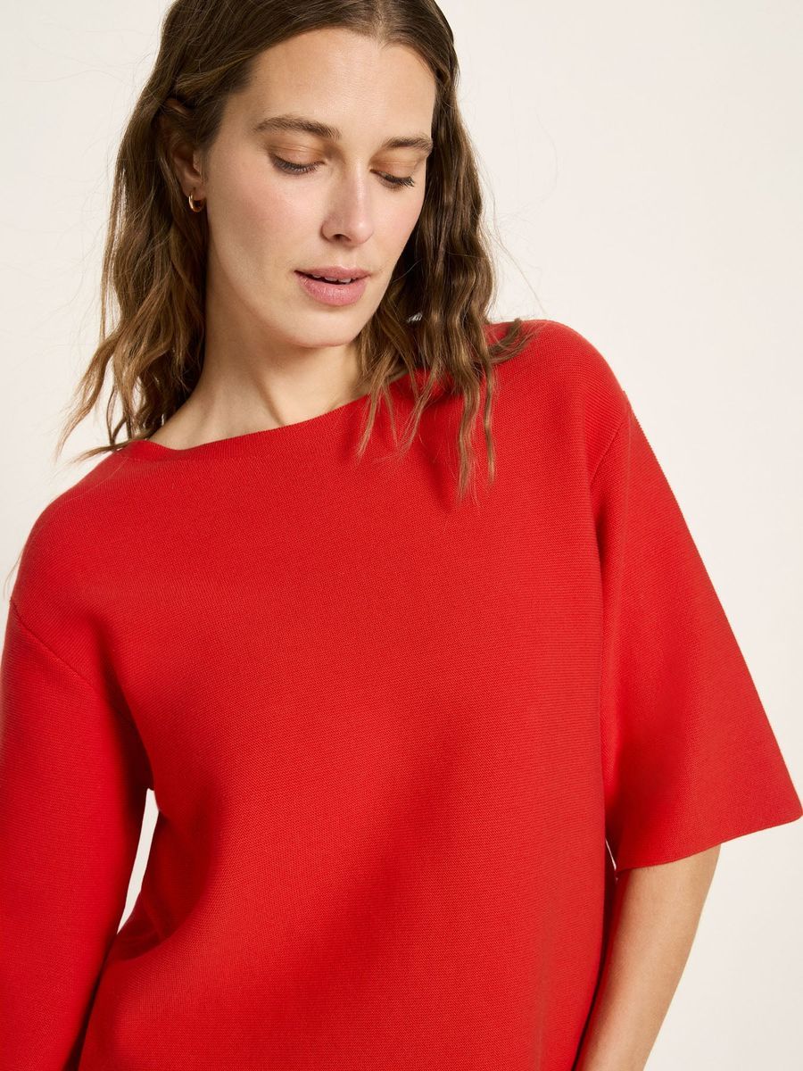 Minimalistischer U-Boot Strickpullover