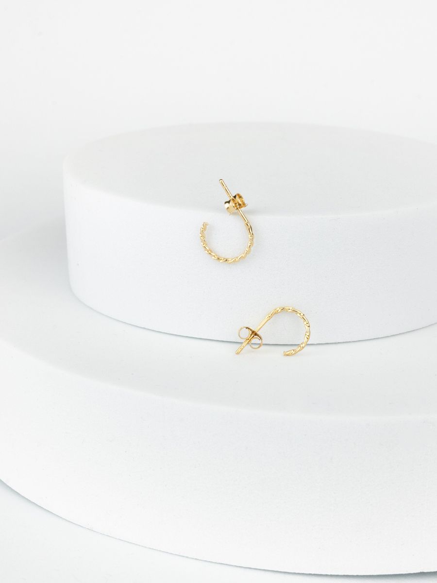 Gedrehte Goldene Creolen