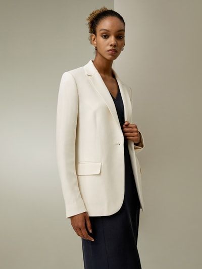 Maßgeschneiderter Blazer aus Seidenkrepp