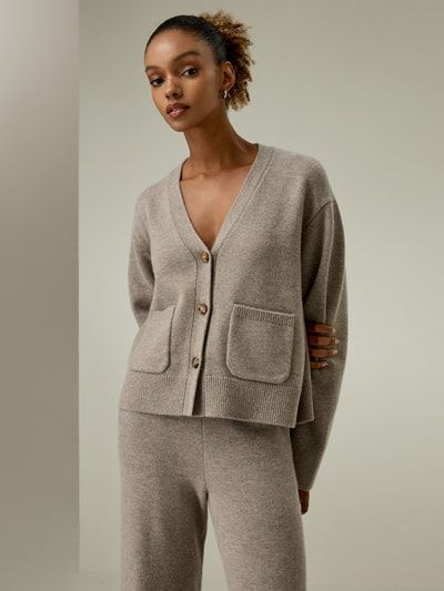 Kurzer Woll-Kaschmir-Cardigan mit Taschen