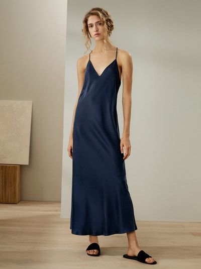 Minimalistisches Maxi aus Seiden-Wildleder