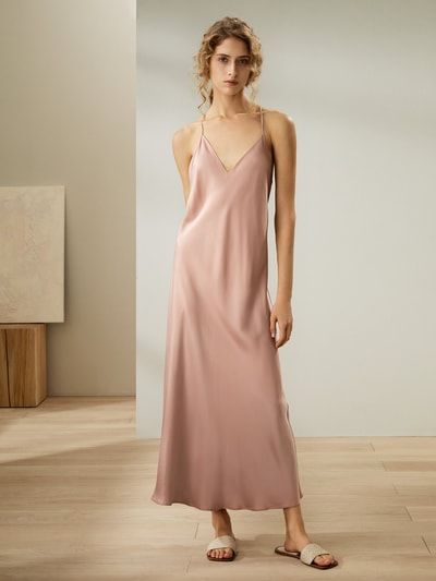 Minimalistisches Maxi-Unterkleid aus Seiden-Wildleder