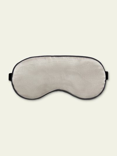 Luxuriöse Seidenschlafmaske mit Besatz