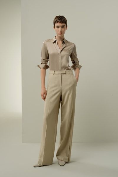 Luxuriöse Woll-Seiden-Hose mit weitem Bein