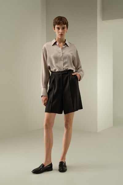 Maßgeschneiderte Shorts aus Seiden-Woll-Mix