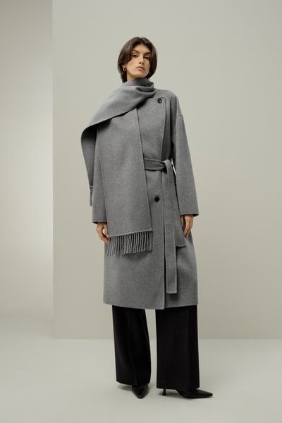 Oversize-Wollmantel mit integriertem Schal