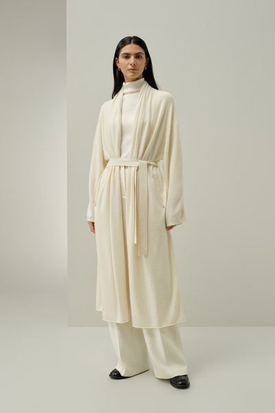Wadenlanger Kaschmir-Cardigan mit Gürtel
