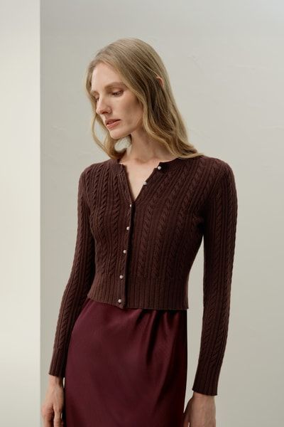 Kurzer Kaschmir-Cardigan mit Zopfmuster