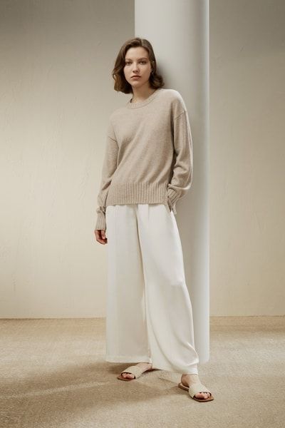 Minimalistischer Rundhals-Kaschmirpullover