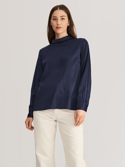 Elegante Seidenbluse mit Stehkragen
