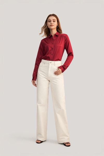 Klassische Seidenbluse mit Kragen