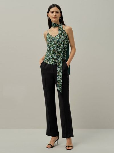 Eleganter Seidenschal mit Liberty-Blumenmuster