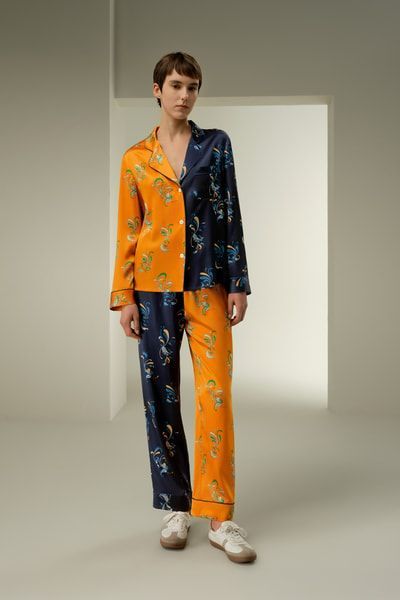 Zweifarbiges Seidenpyjama-Set mit Paisley-Print
