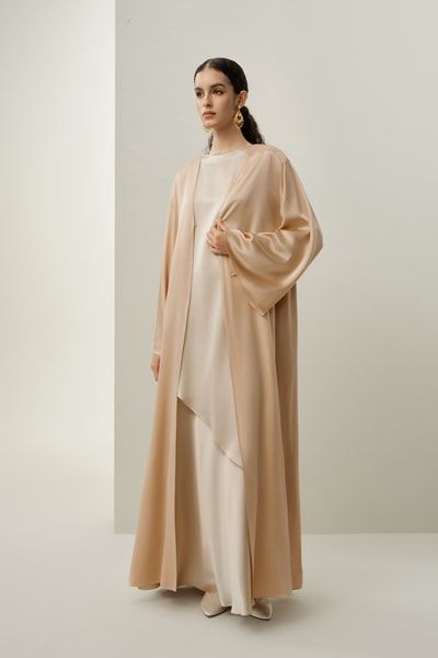 Luxuriöse asymmetrische Seiden-Charmeuse-Abaya