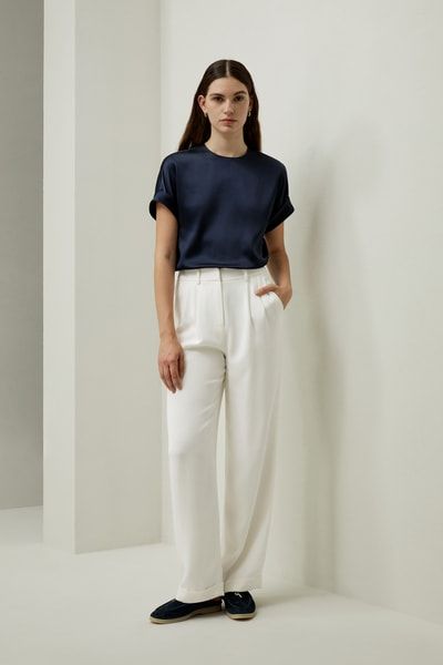 Elegantes Oversize-Seidentop mit Manschetten