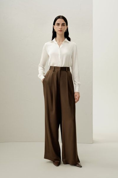 Elegantes Seidensatin-Hemd mit Knöpfen