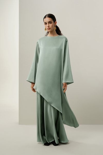 Asymmetrische Tunika aus Seiden-Charmeuse